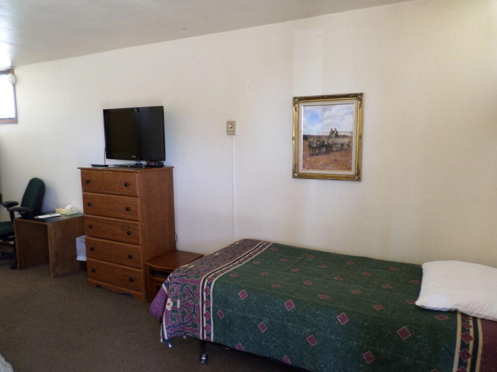 Cliff Palace Motel Blanding Exterior photo