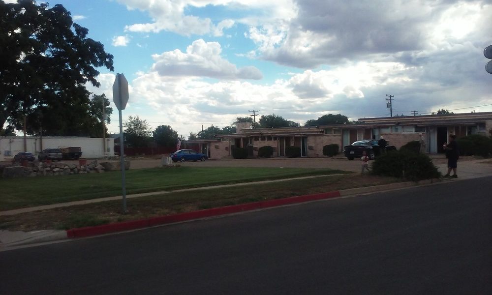 Cliff Palace Motel Blanding Exterior photo